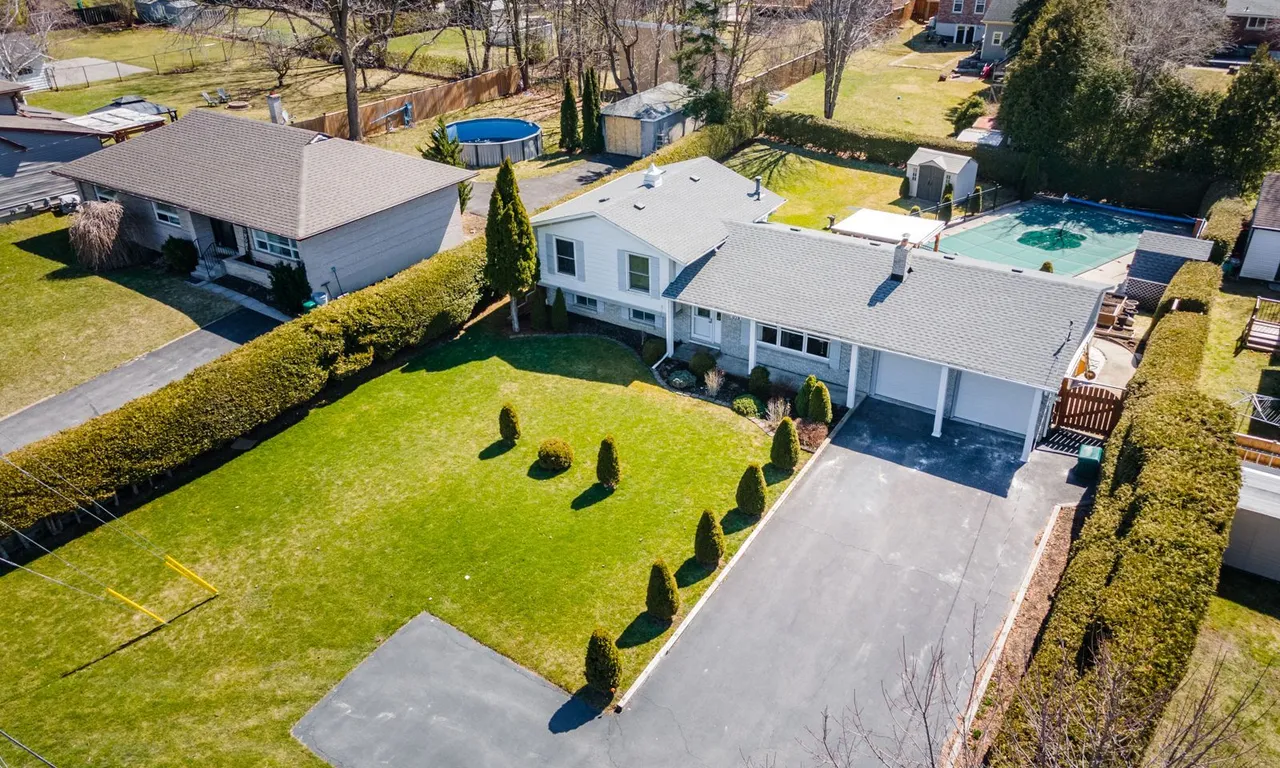 1778 Scugog St, Scugog, ON L9L 1G1