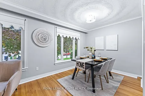 42 Mossbank Dr, Toronto, ON M1G 2C3