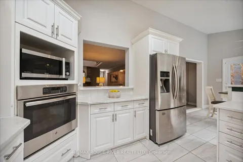 1878 Bicroft Crt, Pickering, ON L1V 3E9