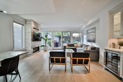 84 Blantyre Ave, Toronto, ON M1N 2R5