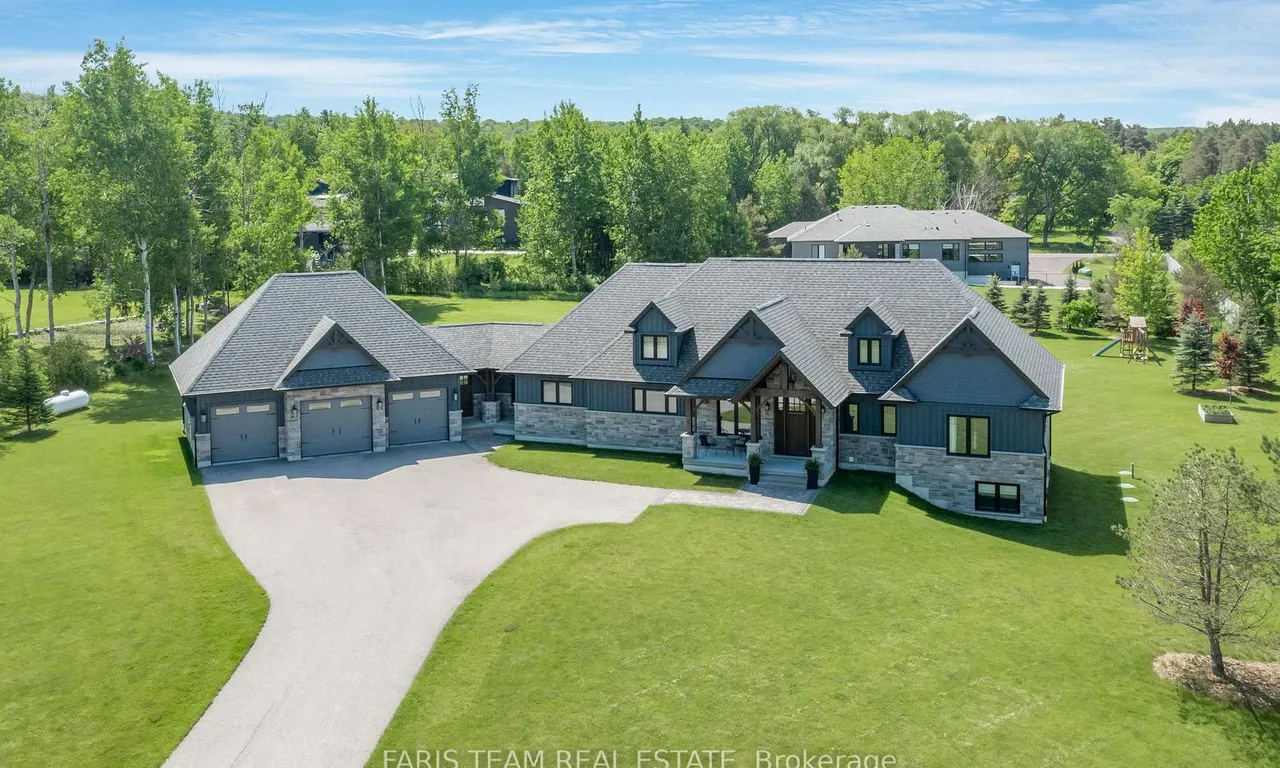 141 Dale Cres, Bradford West Gwillimbury, ON L0L 1L0