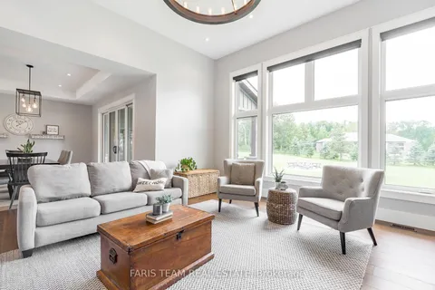141 Dale Cres, Bradford West Gwillimbury, ON L0L 1L0
