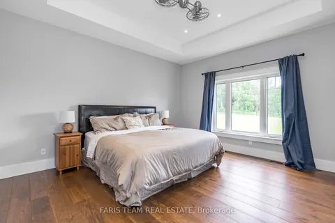 141 Dale Cres, Bradford West Gwillimbury, ON L0L 1L0