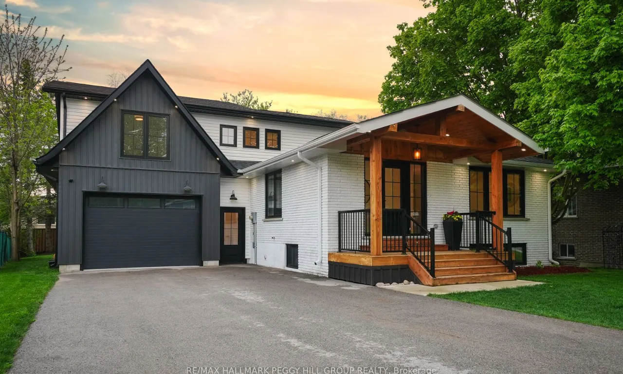 12 Centre St, Innisfil, ON L0L 1L0