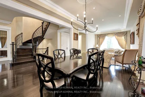 15 Day Lily Cres, Richmond Hill, ON L4C 0W3