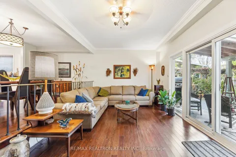 80 Patterson St, Newmarket, ON L3Y 5B3