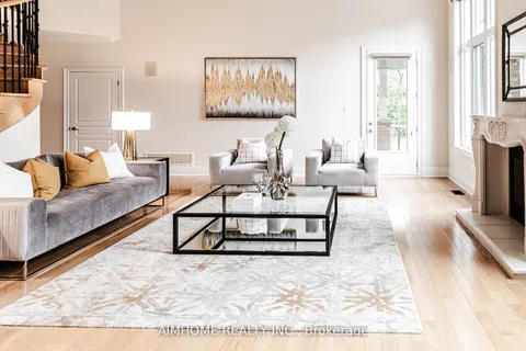 15 Birchbark Crt, Richmond Hill, ON L4E 4Z2