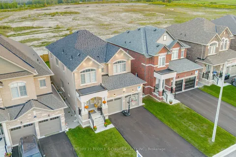 1317 Broderick St, Innisfil, ON L9S 0P5