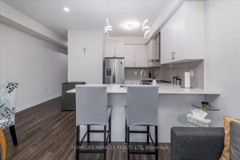 302 Dalhousie St, Vaughan, ON L4L 0M2