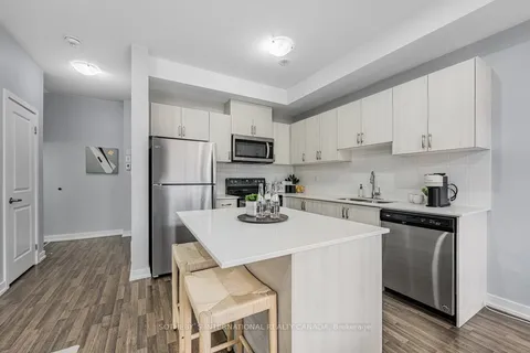 10 Bluenose St, Vaughan, ON L4L 0L7