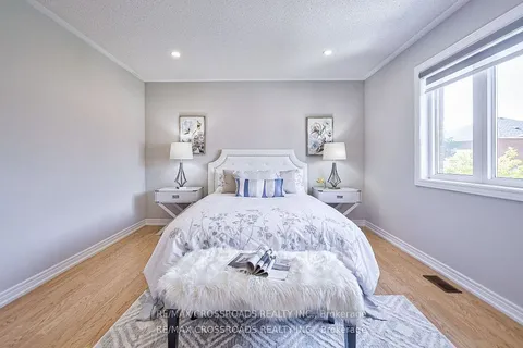 58 St Damian Ave, Vaughan, ON L4H 2L5