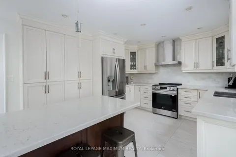 71 Janet Ave, King, ON L0G 1N0