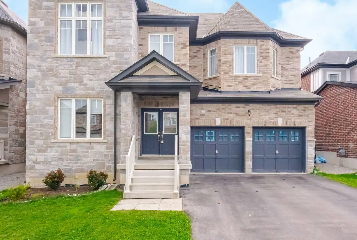 1304 Harrington St, Innisfil, ON L0L 1W0