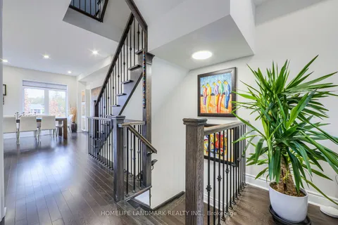 42 Ingleside St, Vaughan, ON L4L 0H9