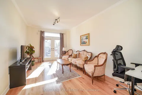 104 Lake Ave, Richmond Hill, ON L4E 3G6
