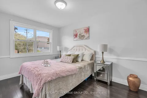 53 Wilstead Dr, Newmarket, ON L3Y 4T8