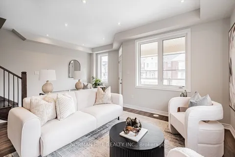 16 Bruce Boyd Dr, Markham, ON L6B 1A8