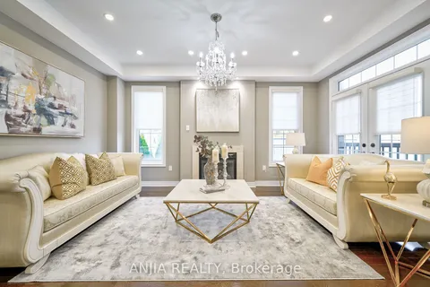 42 Jocada Crt, Richmond Hill, ON L4E 0Z5