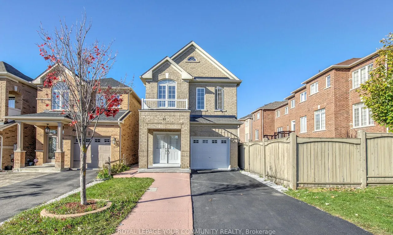 62 Laramie Cres, Vaughan, ON L6A 0P8