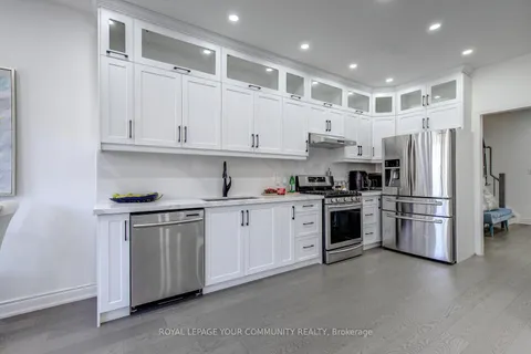 62 Laramie Cres, Vaughan, ON L6A 0P8