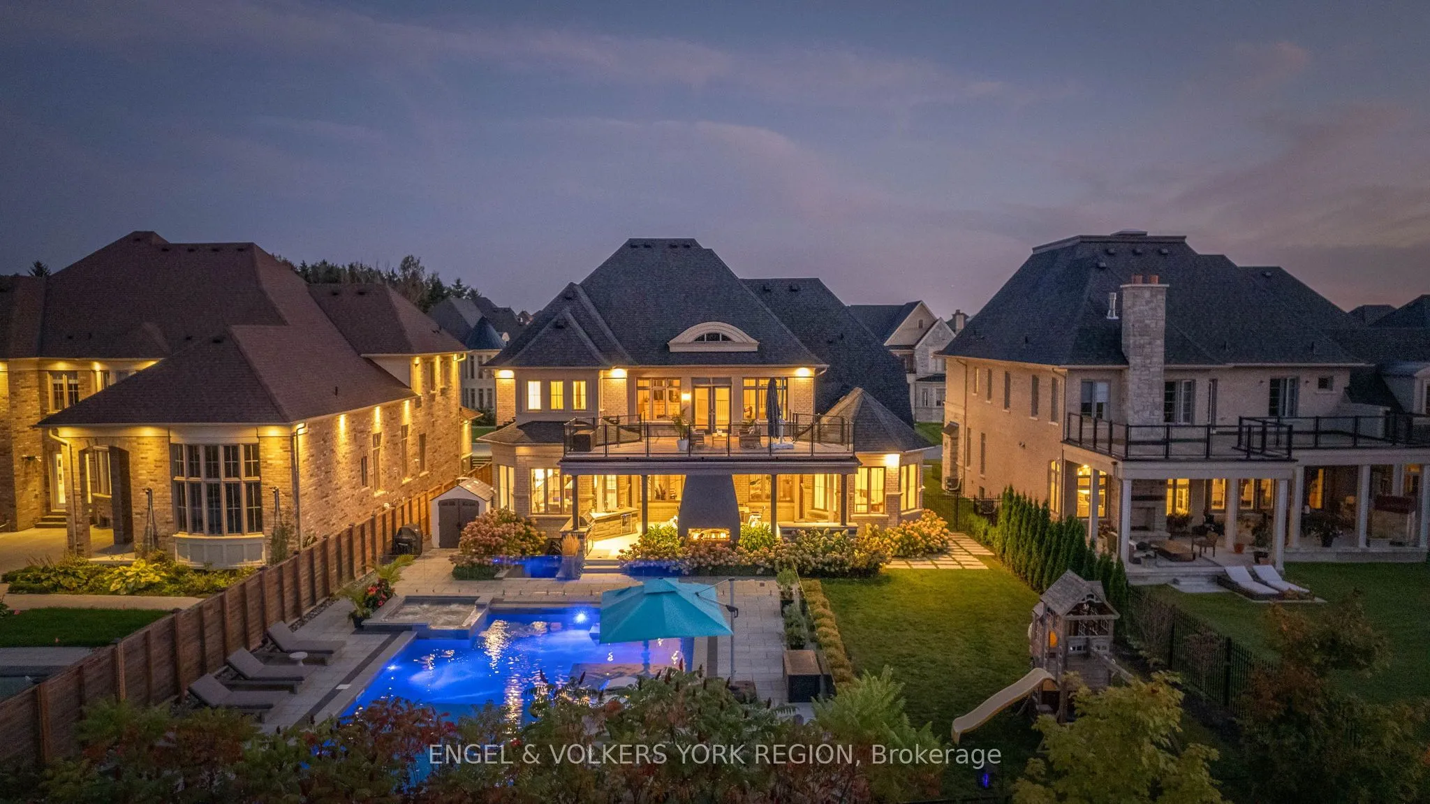 24 James Stokes Court, ON L7B 1L6