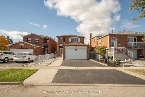 182 Tall Grass Tr, Vaughan, ON L4L 3P8