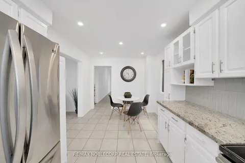 182 Tall Grass Tr, Vaughan, ON L4L 3P8