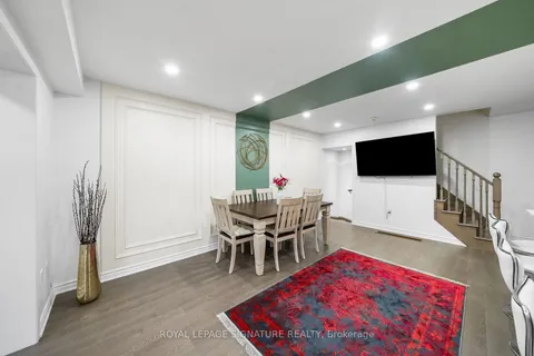 23 McGrath Ave, Richmond Hill, ON L4S 1N1