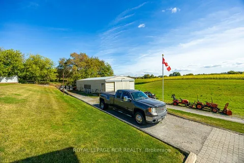 19621 Centre St, East Gwillimbury, ON L0G 1M0