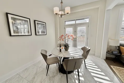 19 PROTOSTAR Ave, Richmond Hill, ON L4C 4Z2