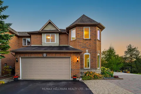 35 Edgemont Crt, Richmond Hill, ON L4S 2H8