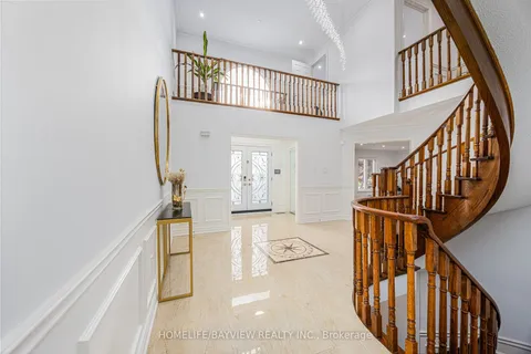 11 Wendover Crt, Richmond Hill, ON L4B 3G4