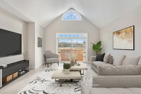 43 Palmira Dr, Georgina, ON L0E 1R0