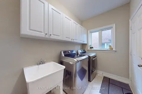 88 Mancini Cres, Richmond Hill, ON L4E 0N5