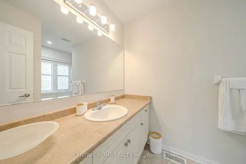 340 Carlissa Run, Newmarket, ON L3X 3J9