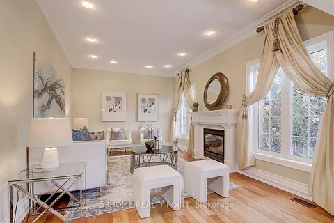 5 Platinum Ave, Richmond Hill, ON L4E 5E2