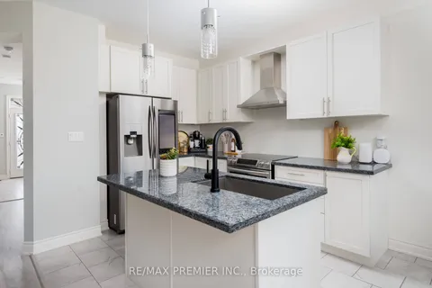 30 Prady Lane, New Tecumseth, ON L0G 1W0