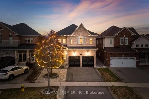 172 Retreat Blvd, Vaughan, ON L4H 0T9