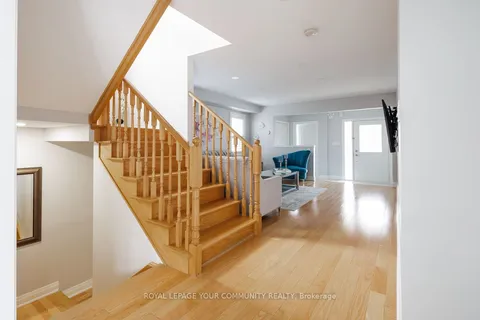 35 rosario Dr, Vaughan, ON L4H 3K9