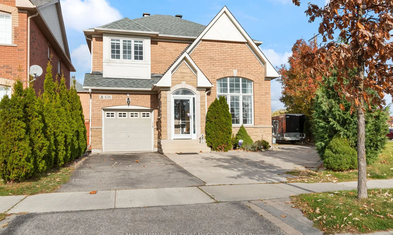 438 Old Colony Rd, Richmond Hill, ON L4E 5A5