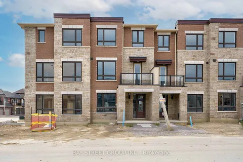 153 Mumbai Dr, Markham, ON L3S 3K5