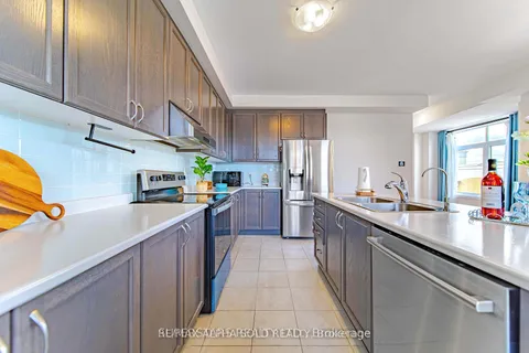 46 Sissons Way, Markham, ON L6B 1R2
