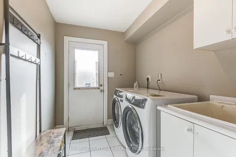 303 Via Carmine Ave, Vaughan, ON L4H 2R4