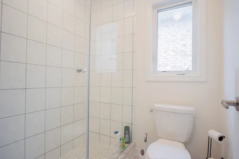 92 Church St, Georgina, ON L4P 1J5