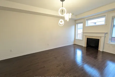 36 Sundew Lane, Richmond Hill, ON L4E 1C3