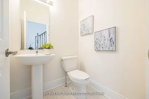 307 Swan Park Rd, Markham, ON L6E 0H3