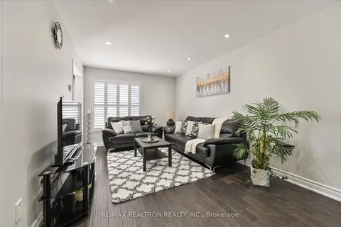 7 Kingly Crest Way, Vaughan, ON L4H 1M7