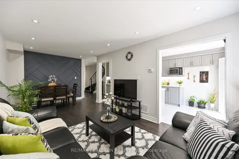 7 Kingly Crest Way, Vaughan, ON L4H 1M7