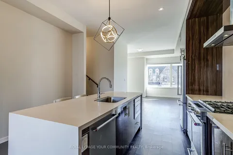 3870 Major Mackenzie Dr, Vaughan, ON L4H 4R2