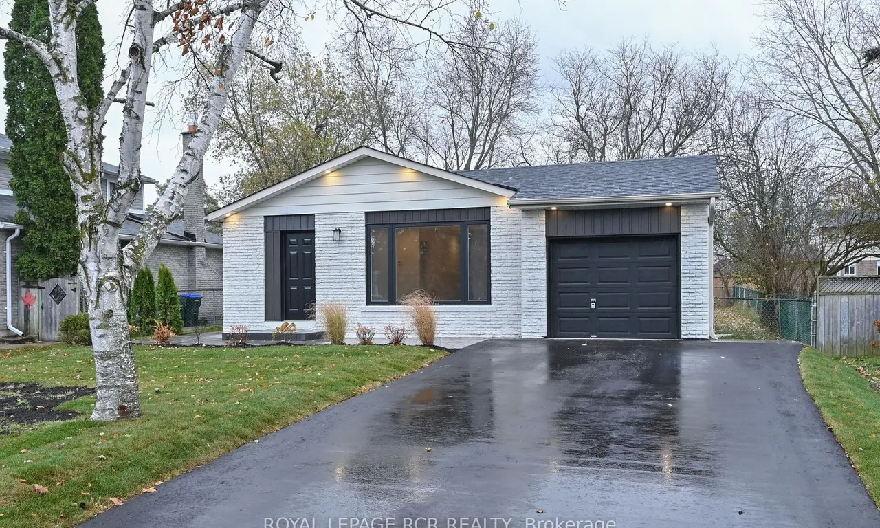 15 McKeown St, New Tecumseth, ON L0G 1A0